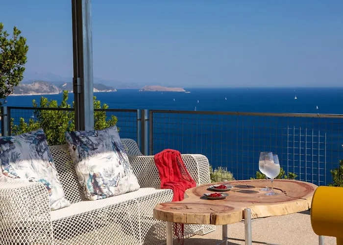 Sirina Of Blue Caves Complex With Amazing View Gurantees Calm And Mind Relaxation *